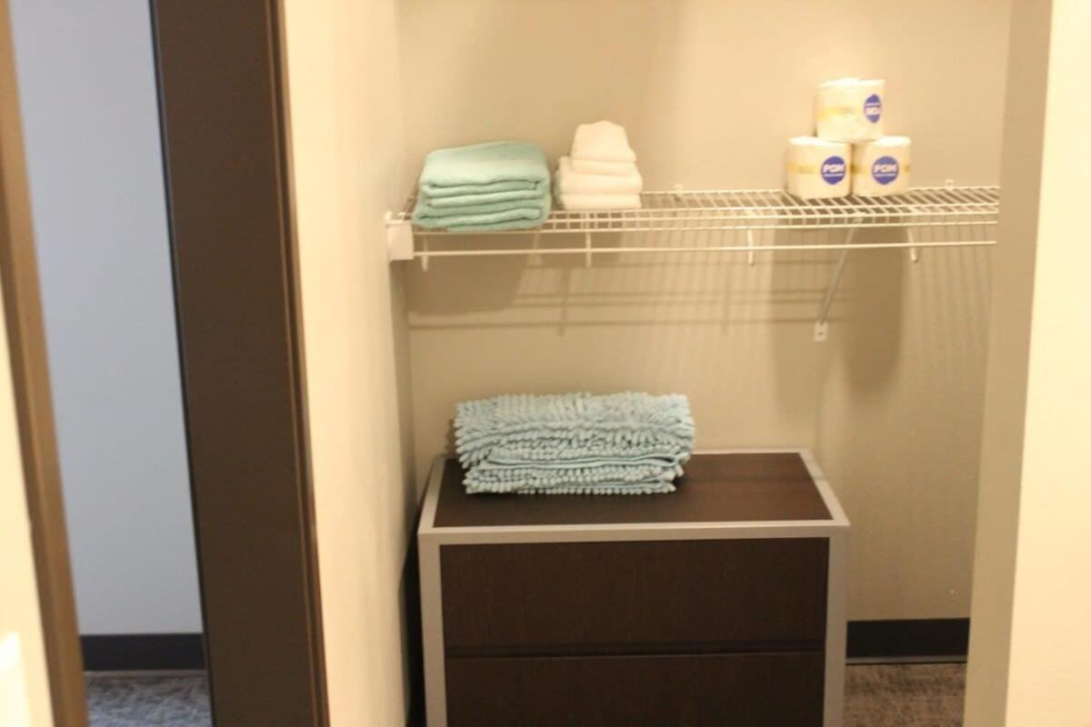 Spacious 2br Patio Near Iowa State Appartement *